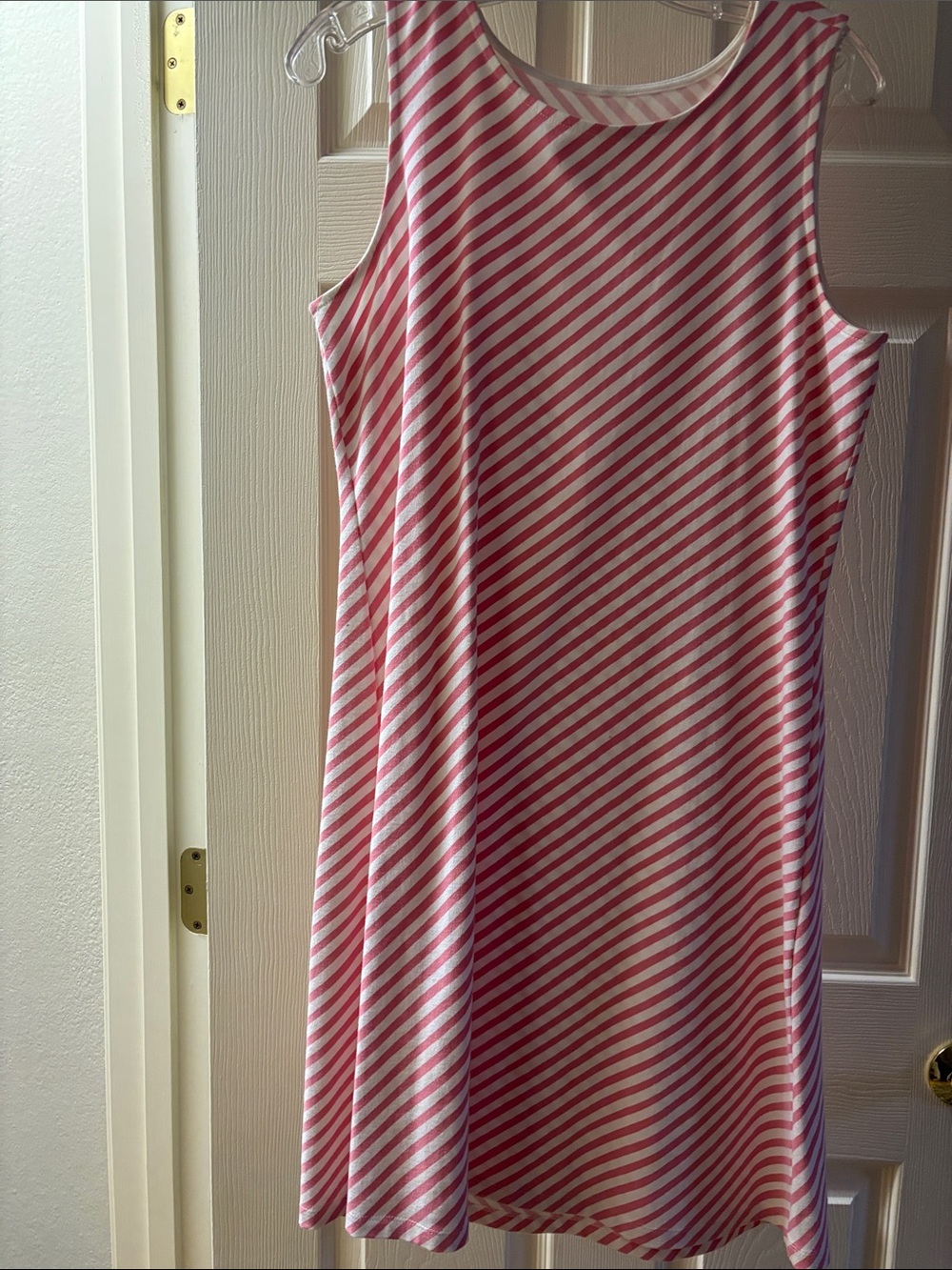 MAHI GOLD Sleeveless Dress - Large
Pink/White Stripe